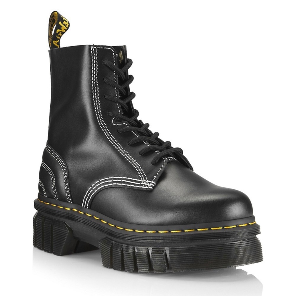 Doc Martens Auderick 8-Eye '8I' Quilted Boot - NIB NWT